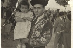 bernardo vila y juani vila 09-49